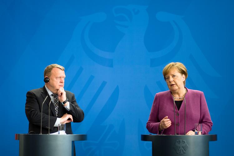 Tysklands kansler, Angela Merkel, og Danmarks statsminister, Lars Løkke Rasmussen, holder pressemøde efter et møde i Berlin 12. april 2018. Foto: AP Photo/Markus Schreiber Markus Schreiber/AP