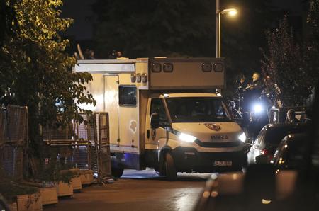 En tyrkisk politivogn på vej ned mod Saudi-Arabiens konsulat i Istanbul.  Petros Giannakouris/AP