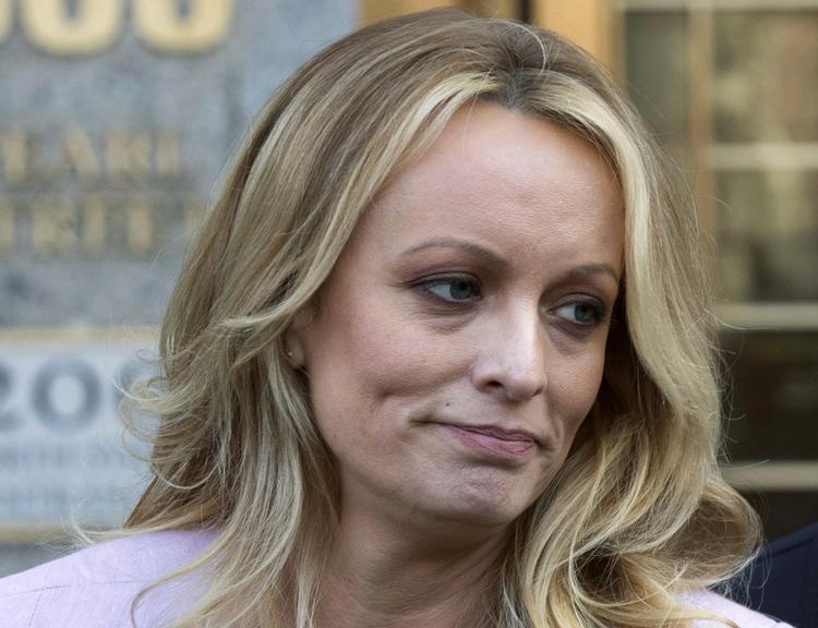 Pornoskuespilleren Stephanie Clifford - også kendt som Stormy Daniels siger, hun flere gange har haft sex med Donald Trump. Mary Altaffer/AP