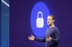 
   Mark Zuckerberg er i dag stifter, direktør og bestyrelsesformand i Facebook, hvor han ejer en kontrollerende del af aktierne. Dermed kan han ifølge Wall Street Journal ikke fjernes mod sin vilje. (AP Photo/Marcio Jose Sanchez, File)
   Marcio Jose Sanchez/AP