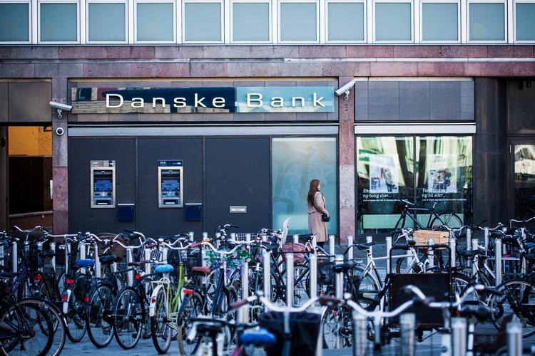 Trofastheden overfor bankerne er faldet de seneste år, hvor blandt andet Danske Bank har været involveret i skandalesager. Miriam Dalsgaard/POLFOTO