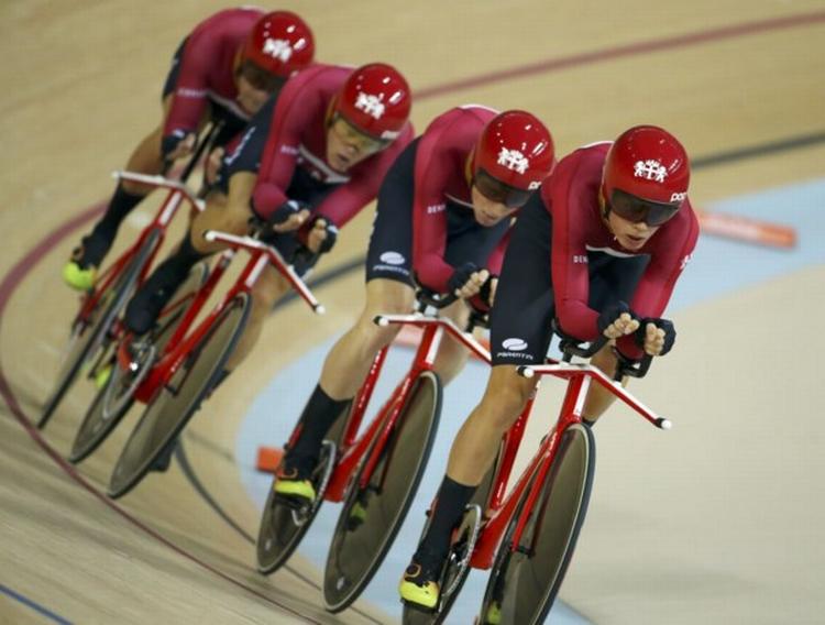 Det danske 4 km forfølgelseshold indledte World Cup-sæsonen med en imponerende indsats i Frankrig. 