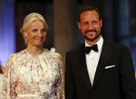 Norges kronprinsesse, Mette-Marit vil i perioder være væk fra offentligheden. Hun har fået konstateret en variant af lungefibrose.  Daniel Ochoa de Olza/AP