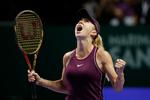 Elina Svitolina har leveret varen hele ugen ved WTA Finals i Singapore, hvor hun nu har taget fire sejre på stribe. Vincent Thian/AP
