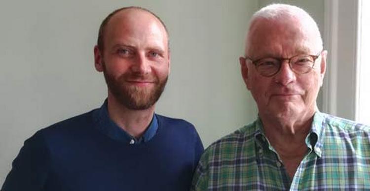 Rasmus Nejst Jensen (t.v.) og Tom G. Bolwig står bag 'Der lurer en angst'.  PR/Vandkunsten