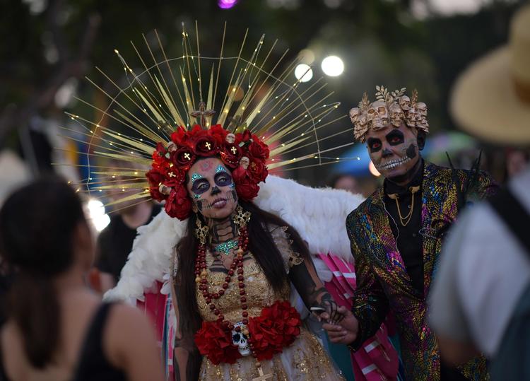 Día de Muertos er en årlig højtid i Mexico, hvor man ærer og husker de afdøde. I denne weekend kan man også fejre dødefesten i København.   Chris Delmas/AFP/Ritzau Scanpix