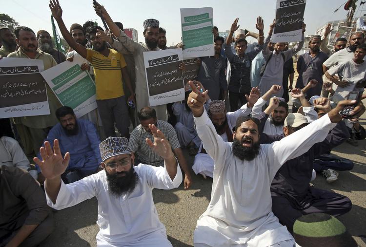 Frigivelsen af den kristne kvinde har skabt stor vrede blandt islamisteri Pakistan. Fareed Khan/AP