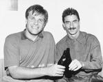 En aften i 1988 gik det galt for Jan Mølby (tv.). Her nyder han en kold øl med Liverpool-kammerat Ian Rush. Lars Poulsen/POLFOTO