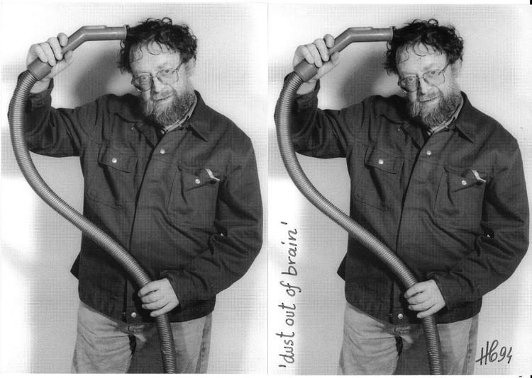 Der bliver kun én opførelse af Fluxus-operaen med den syrede titel ’Dejligt vejr i dag, n’est-ce pas, Ibsen?’ Fra Henning Christiansens Arkiv