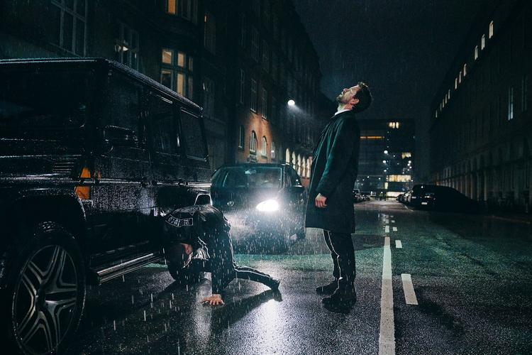 Der skal også være plads til at støtte smalle, eksperimenterende film, mener blandt andet Filminstituttets direktør, Claus Ladegaard, som blandt andet fremhæver instruktøren Christoffer Boe, der lagde ud med eksperimenterende film, men nu brager igennem med 'Journal 64' (billedet) i biograferne. Nordisk Film