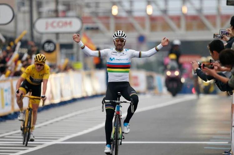Alejandro Valverde henviser i spurten uden problemer Geraint Thomas til andenpladsen. Foto: A.S.O./Yuzuru Sunada. 