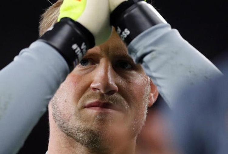 Umiddelbart efter sejren rejste Schmeichel og holdet til Bangkok. Darren Staples/Ritzau Scanpix