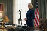 Ligesom den rigtige amerikanske præsident splitter befolkningen, splitter Claire seerne i afslutningen på 'House of Cards'. David Giesbrecht/Netflix