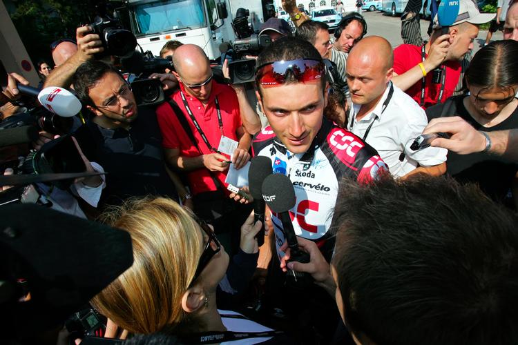 24 timer før Tour de France startede i 2006  blev Ivan Basso, en af forhåndsfavoritterne til sejren, trukket ud af løbet. Alessandro Trovati/AP
