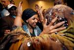 Demokraten Ilhan Omar forsvarede partiets plads i Minneapolis, men blev samtidig en af de første muslimske kvinder til at komme i Kongressen. Foto: Reuters/Eric Miller
   Eric Miller/Ritzau Scanpix