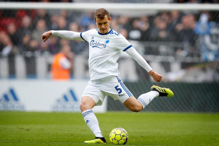 FC Københavns Andreas Bjelland, der i aften spiller Europa League i Prag, vil meget gerne tilbage på det danske landshold. Jens Dresling/POLFOTO
