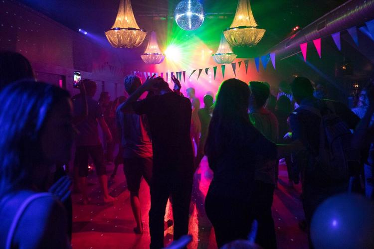 Den kombinerede klub og restaurant H15 i Kødbyen minder lidt om Mayhem, »bare renere«, siger arrangør Martin Birket-Smith. PR-foto