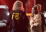 FBI afhører vidner efter skyderiet. Mark J. Terrill/AP