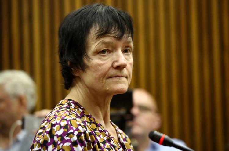 
    Anna Britta Troelsgaard Nielsen fra retssalen i Randburg, Johannesborg.  (Photo by Phill Magakoe / AFP)
   Phill Magakoe/Ritzau Scanpix