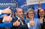 Manfred Weber vandt afstemningen om at blive EPP's spidskandidat på partikongressen i Helsinki torsdag. Han fik 492 stemmer, mens finske Alexander Stubb fik 127. Markku Ulander/AP