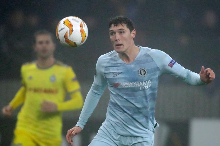 Andreas Christensen og hans rådgivere mener, at danskeren er for god til en rolle som reserve i Chelsea. Tyske Mönchengladbach, hvor Christensen tidligere i karrieren har spillet med stor succes som lejesvend, er på rygtebørsen nævnt som en mulig destination for den teknisk velfunderede forsvarsspiller. Sergei Grits/AP