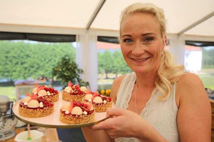 Christina og de andre amatørbagere i 'Den Store Bagedyst' er et stensikkert seerhit. Men spørgsmålet er, om DR kan lave andre seermagneter, siger  medieforsker Hanne Bruun. DR Danmark