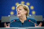 I sin muligvis sidste tale til EU-parlamentet sagde forbundskansler Angela Merkel, at der er mere behov  end nogensinde for sammenhold i EU. Jean-francois Badias/AP