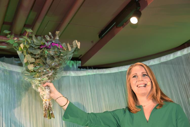 Centerpartiets Annie Löof - her fotograferet efter valget i september - stemte imod den borgerlige statsministerkanditat Ulf Kristersson og kan nu få til opgave at se, om der kan dannes en regering i Riksdagen. Pontus Lundahl/tt/AP