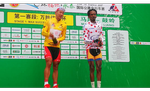 Den 20-årige Xianjing Lyu hyldes som indehaver af den gule førertrøje i Tour of Fuzhou efter at have sikret Kina den første sejr i et pointgivende løb i denne sæsons. Eritreas 21-årige Hanibal Tefsay sikrede sig bjergtrøjen. 