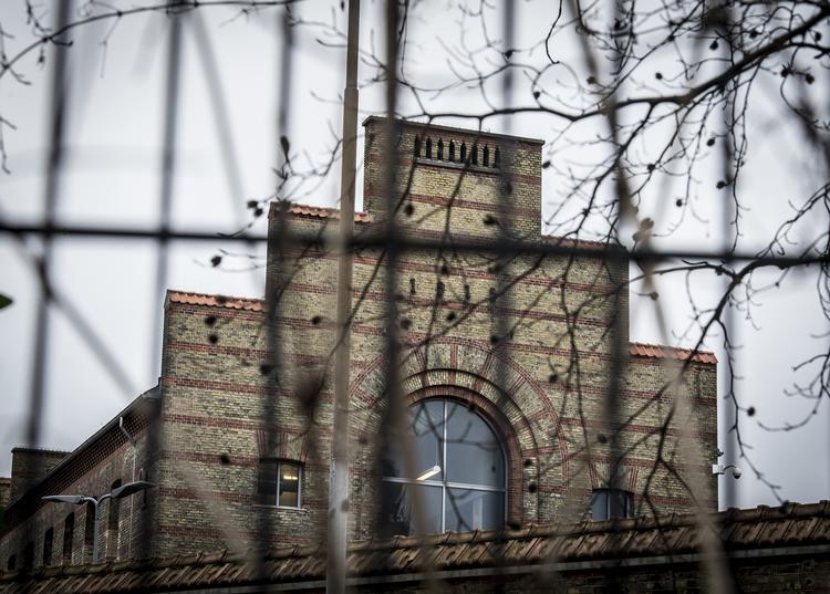 En indsat i Vestre Fængsel mistænkt for financiering af terror, forlod fængslet efter et besøg, hvor den indsatte blev forvekslet med en af gæsterne.   Jonas Olufson/POLFOTO