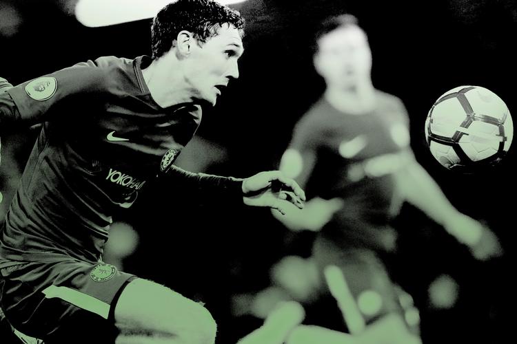 Andreas Christensen var yderst ombejlet, da han som 15-årig var at regne som et af verdens største forsvarstalenter. Han endte i Chelsea, der ser ud til at have hyret hans far som talentspejder for en millionhyre, selv om han efter alt at dømme aldrig har arbejdet som sådan. Alastair Grant/ap/POLFOTO