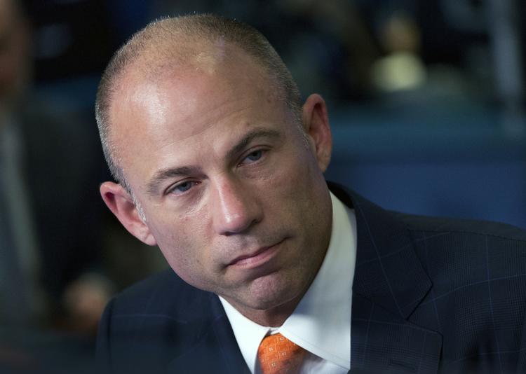 Michael Avenatti er advokat og bedst kendt er kendt som en af Donald Trumps fjender. Han er advokat for Stormy Daniel, som har hævdet at have haft sex med Trump tilbage i 2006, og at hun er blevet betalt for at tie om affæren. Mark Lennihan/AP