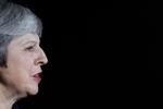 Theresa May fik sin regering til at nikke ja til Brexitaftale - men der er lang vej endnu for premierministeren.   Tolga Akmen/Ritzau Scanpix