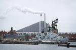 det blev en dyr fornøjelse, at opførelsen af Amager Bakke blev forsinket, og selskabet bag måtte betale for at få opbevaret de møbler, der var købt ind til det nye anlæg. Jens Dresling/POLFOTO