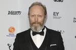 Lars Mikkelsen fotograferet på vej ind til Emmy-prisuddelingen.  Amy Sussman/AP