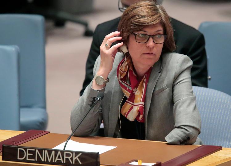 Hvis plan A ikke gik, som Lone Dencker Wisborg ville, har hun altid haft en særlig plan B: »Så vil jeg åbne en hundekennel i Jylland. Det er lidt en kontrast, men det har altid været mit livs plan B, og jeg har allerede tre hunde, så jeg er godt på vej« , siger hun. Bebeto Matthews/AP