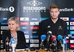 Tove Moe Dyrhaug oplyser, at Rosenborg står bag Nicklas Bendtner trods voldsdommen. Terje Pedersen/AP
