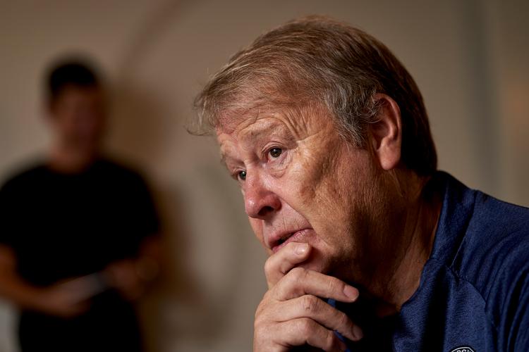 Landstræner Åge Hareide, engang en glad amatørspiller hjemme i Norge - og senere professionel i England - har klædeligt taget bladet fra munden og sagt sin mening om dagens professionelle tilstande. Foto: Claus Bonnerup/Claus Bonnerup