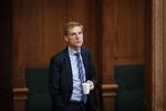 DF-formand Kristian Thulesen Dahl forlanger paradigmeskift i udlændingepolitikken her, der og alle vegne, skriver Anders Bæksgaard i denne analyse.  
   Foto: Jens Dresling/POLFOTO