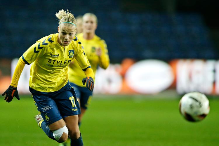 Stine Larsen er en af flere spillere fra Brøndby, der er inde omkring det danske landshold. Foto: Jens Dresling/POLFOTO