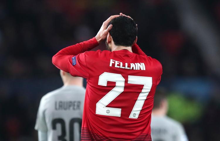 Matchvinder Marouane Fellaini måtte som sin manager gennem mange følelser i opgøret mod Young Boys, men det endte lykkeligt. Foto: Jon Super/AP