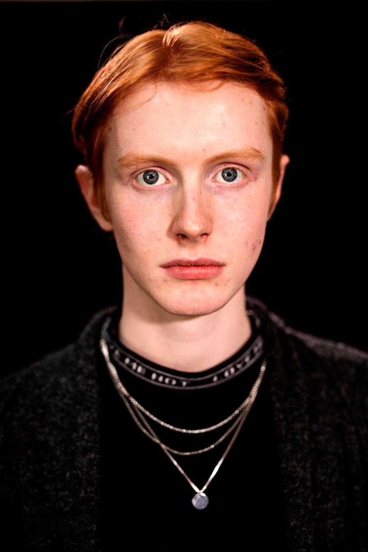 Torje var en af de yngste på Utøya den 22. juli 2011. Han så sin bror blive skudt fem gange og forsøgte at drukne sig selv fremfor at lide samme skæbne. Han er en af fire overlevere, der fortæller om dagen i den premiereaktuelle dokumentarfilm 'Rekonstruktion Utøya'. Foto: Jacob Ehrbahn/POLFOTO