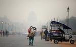 De indiske storbyer er hårdt ramt af slem luftforurening. Hovedstaden, New Delhi, er med i top fem over verdens mest forurenede byer. Foto: Altaf Qadri/AP