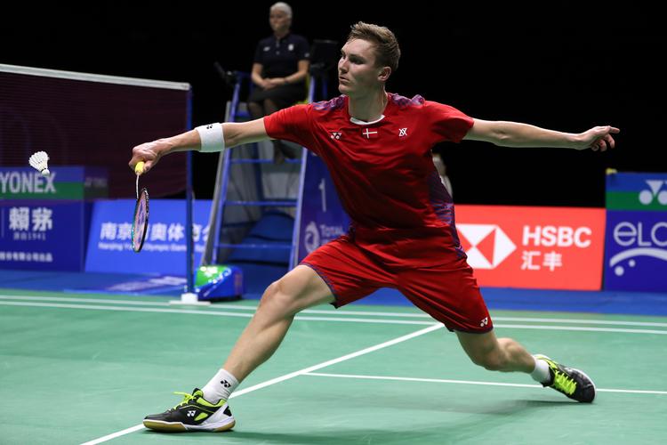 
    Viktor Axelsen har udsigt til at skulle spille to VM-turneringer på dansk grund.
   Foto: Mark Schiefelbein/AP