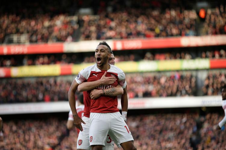 Pierre-Emerick Aubameyang scorede søndag to gange for Arsenal mod Tottenham i et opgør, der gav tilskuerne på Emirates alt, hvad de kunne drømme om af mål og dramatikm. Foto: Tim Ireland/AP