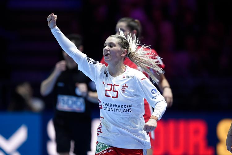 Med en fornem udnyttelse af chancerne var Trine Østergaard med til at afgøre kampen mod Polen i anden halvleg. Foto: Liselotte Sabroe/Ritzau Scanpix