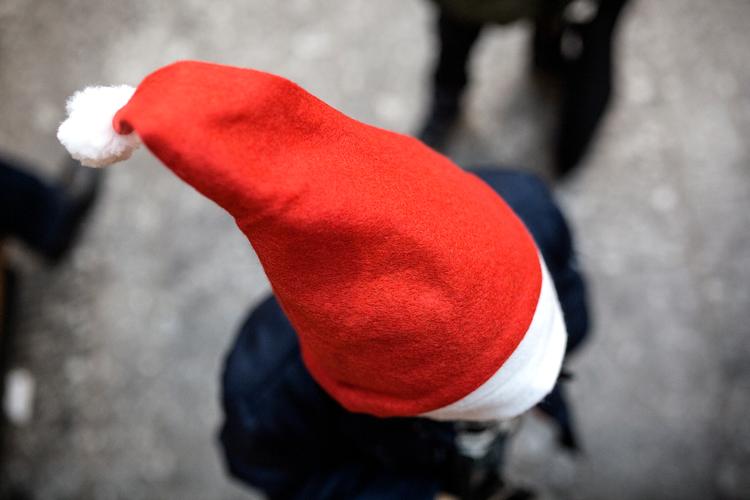 Nisser er ikke særligt høje. De skjuler sig, giver gaver, men kan også finde på at drille, forklarer min datter mig. Hver familie har åbenbart sin egen. Hvor praktisk.
   Foto: Ivan Boll/POLFOTO