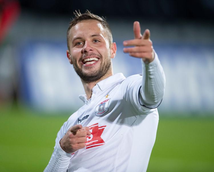 Casper Højer Nielsen har det ikke fra fremmede. Hans far, Lars Højer var også en frygtet skytte, da han spillede for B 1903  og FC København

   Foto: Henning Bagger/Ritzau Scanpix