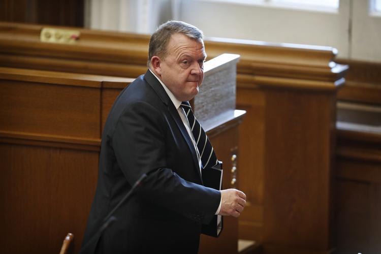 »Jeg har ikke taget stilling til, hvilken minister der deltager, eller om jeg eventuelt selv gør det«, siger statsminister Lars Løkke Rasmussen (V) om den internationale konference i Marokko, hvor FN's migrationspagt er på dagsordnen. 
   Foto: Jens Dresling/POLFOTO