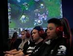 Et stigende antal piger placerer videospil på top 10 over deres favorit fritidsaktiviteter. Særligt e-sporten vinder indpas  Foto: M. Spencer Green/AP